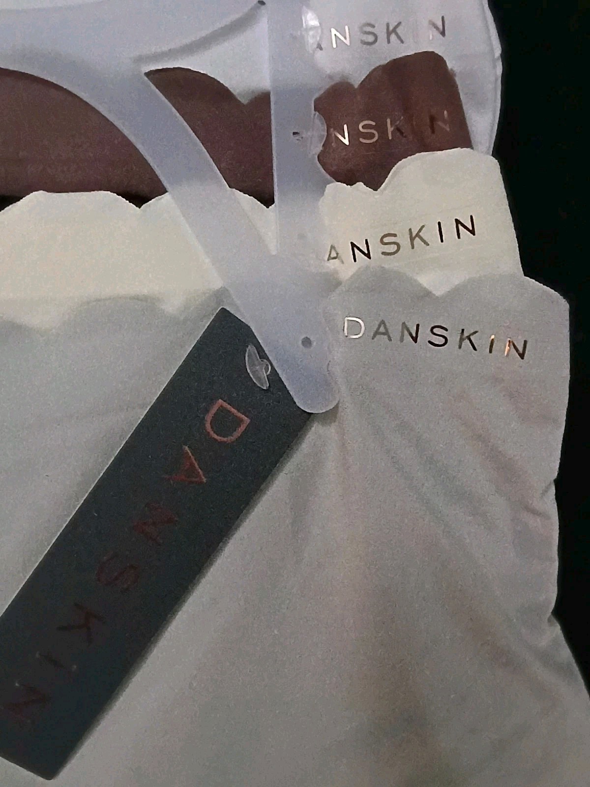 NWT Danskin Womens No Show Panties 5-Pack Size Medium Multi Color Seamless