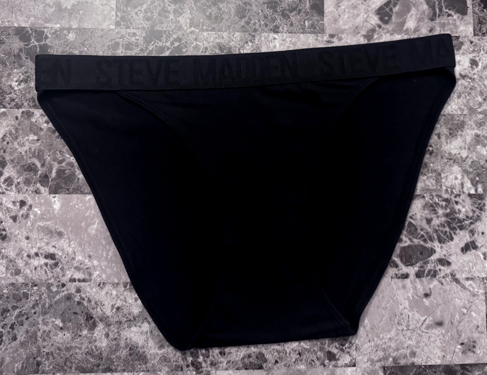 NWOT STEVE MADDEN BLACK SOFT SMOOTH THICK LOGO WAISTBAND STRING BIKINI PANTIES
