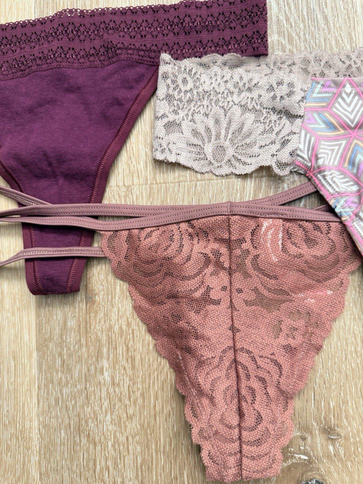 PINK Thong Panties 3 Pack Multicolor Mauve Purple Lace Cotton Geometric Floral S