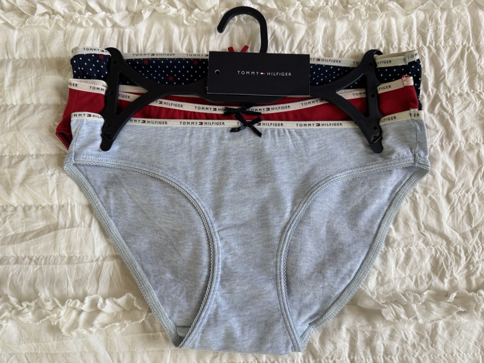 Tommy Hilfiger Women’s Bikini Panties 3 Pack Blue Red Navy Size Small NWT $39.50