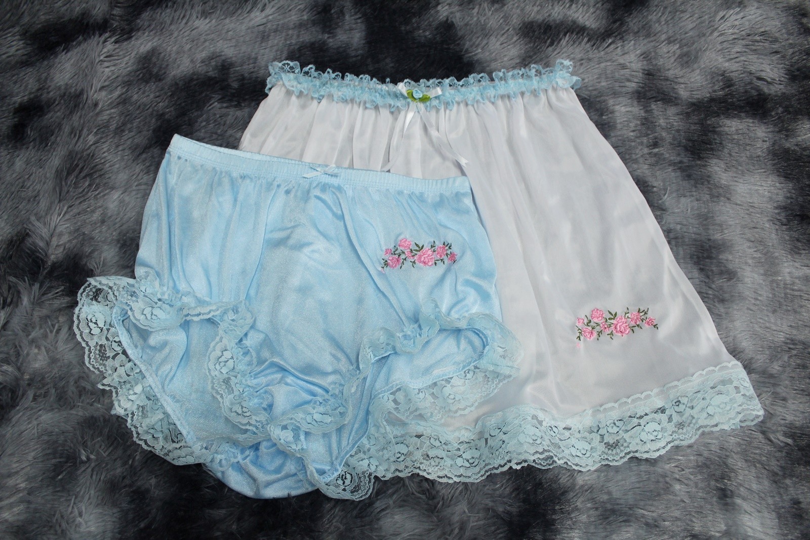 #A225 2XL/ElasticW.24-42″ Vintage Style Blue Nylon Full Brief + White Half Slip