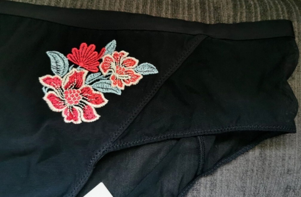 Bravissimo Nora Black Briefs Size 2XL Which Is UK 18