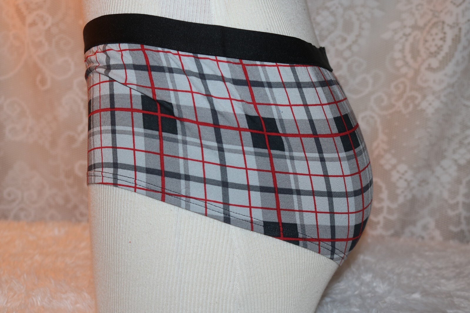 MeUndies ladies Hipster plaid medium 92% Micromodal *limited quantity*