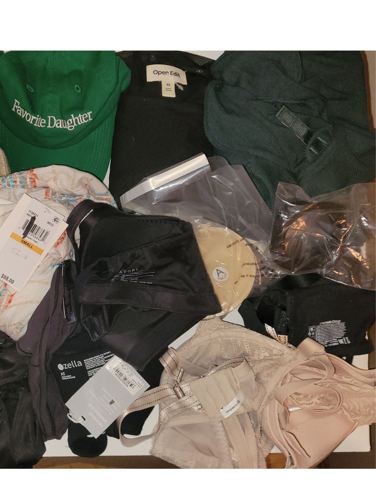 BULK LOT (17) Designer Apparel & Intimates: CHANTELLE, BECCA, SKIMS, HAUTY $787