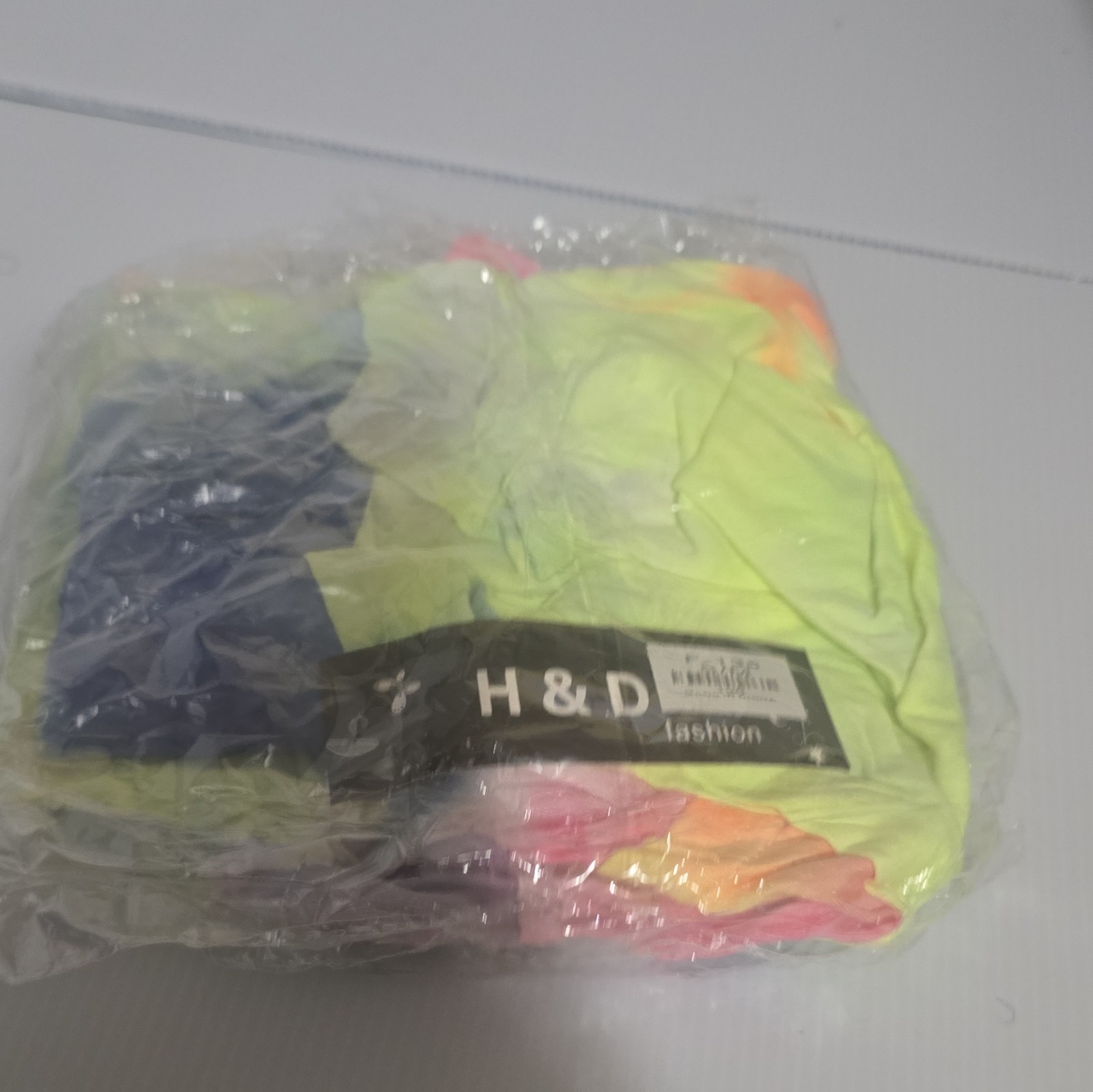 H&D Women’s short Tie-Dye Pattern Multicolor Regular Size M