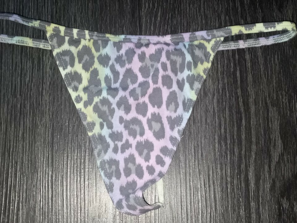 NeW Vs cotton logo V-string Panty Size small multi ombre leopard