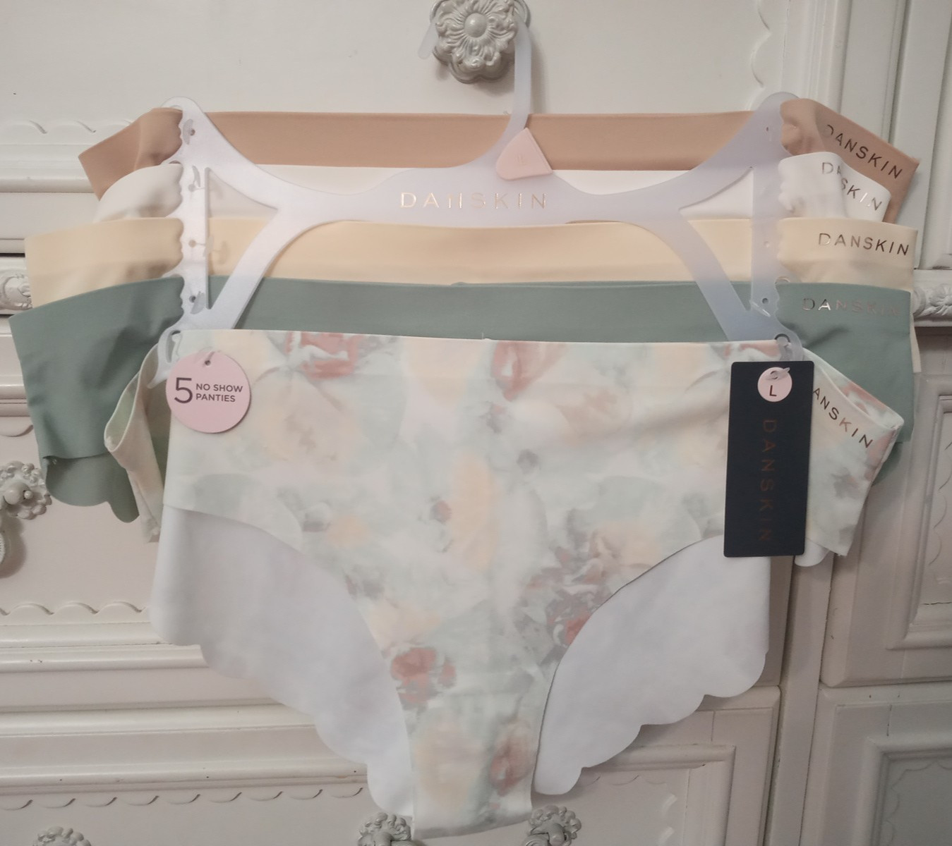 DANSKIN Women’s No Show Panties Sz Large Pkg/5 Bikinis Tagless Multi Colors NWT