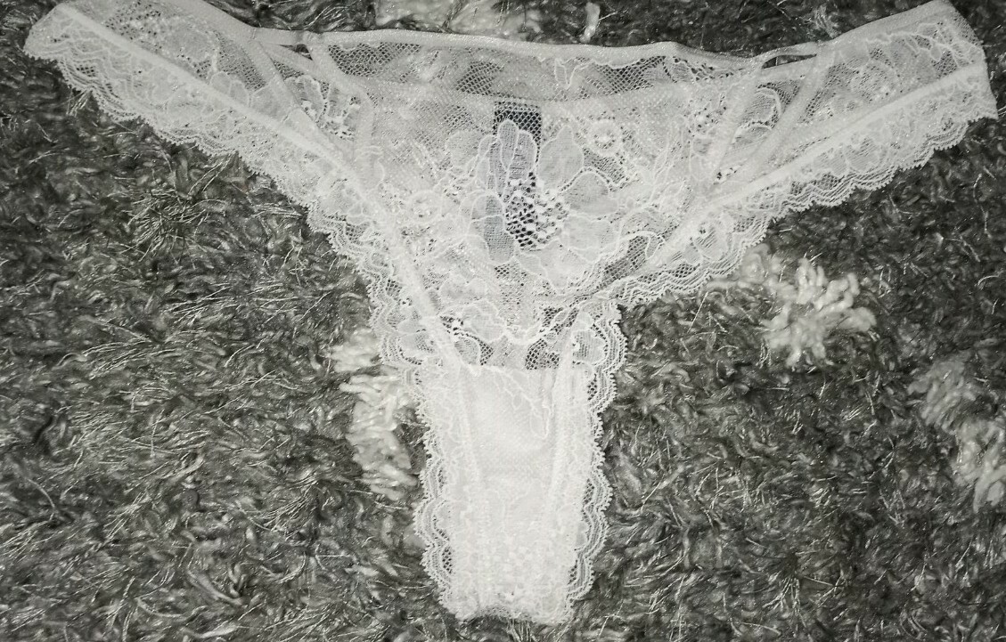 VS very sexy lace cutout thong panty NEW size medium storm grey