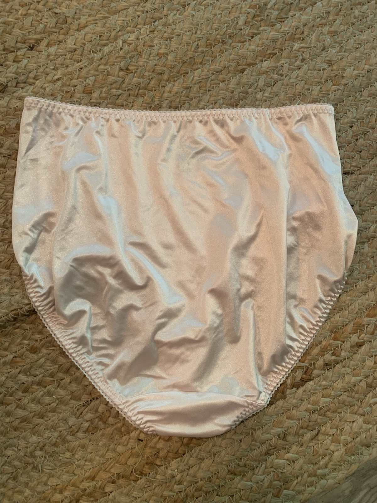 NEW SZ 3XL VANITY FAIR SHINY CHAMPAGNE HI-CUT LIGHT CONTROL PANTY BRIEFS 48301