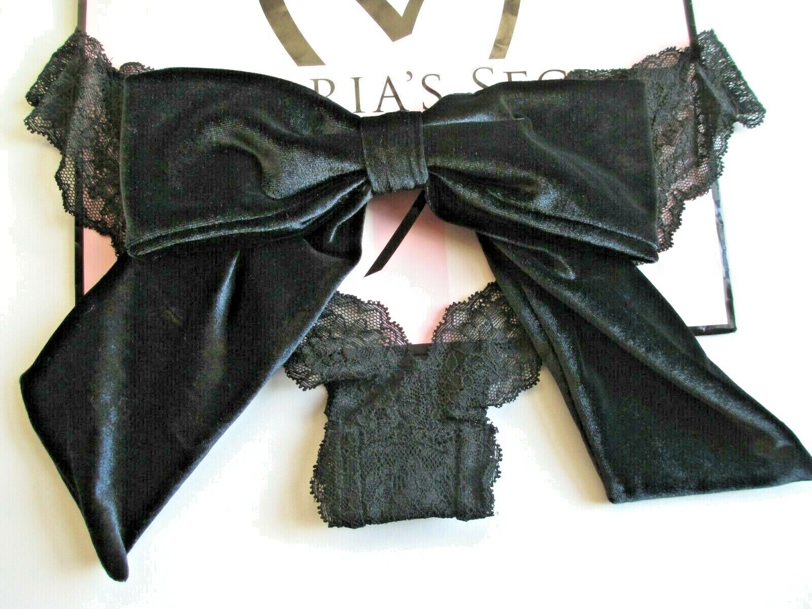 VICTORIA’S SECRET DREAM ANGELS Black Velvet Bow Cheekini Panty VS Open Back M XL