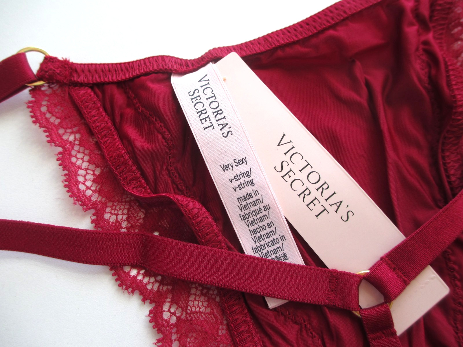 VICTORIA’S SECRET VERY SEXY V-String Thong Panty S M L XL Red Lacquer NWT VS