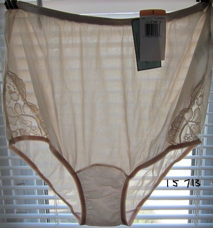 Vanity Fair Plain & Lace trim Panty 6,7,8,10,11,12 Mix Styles 13001,15712,15812