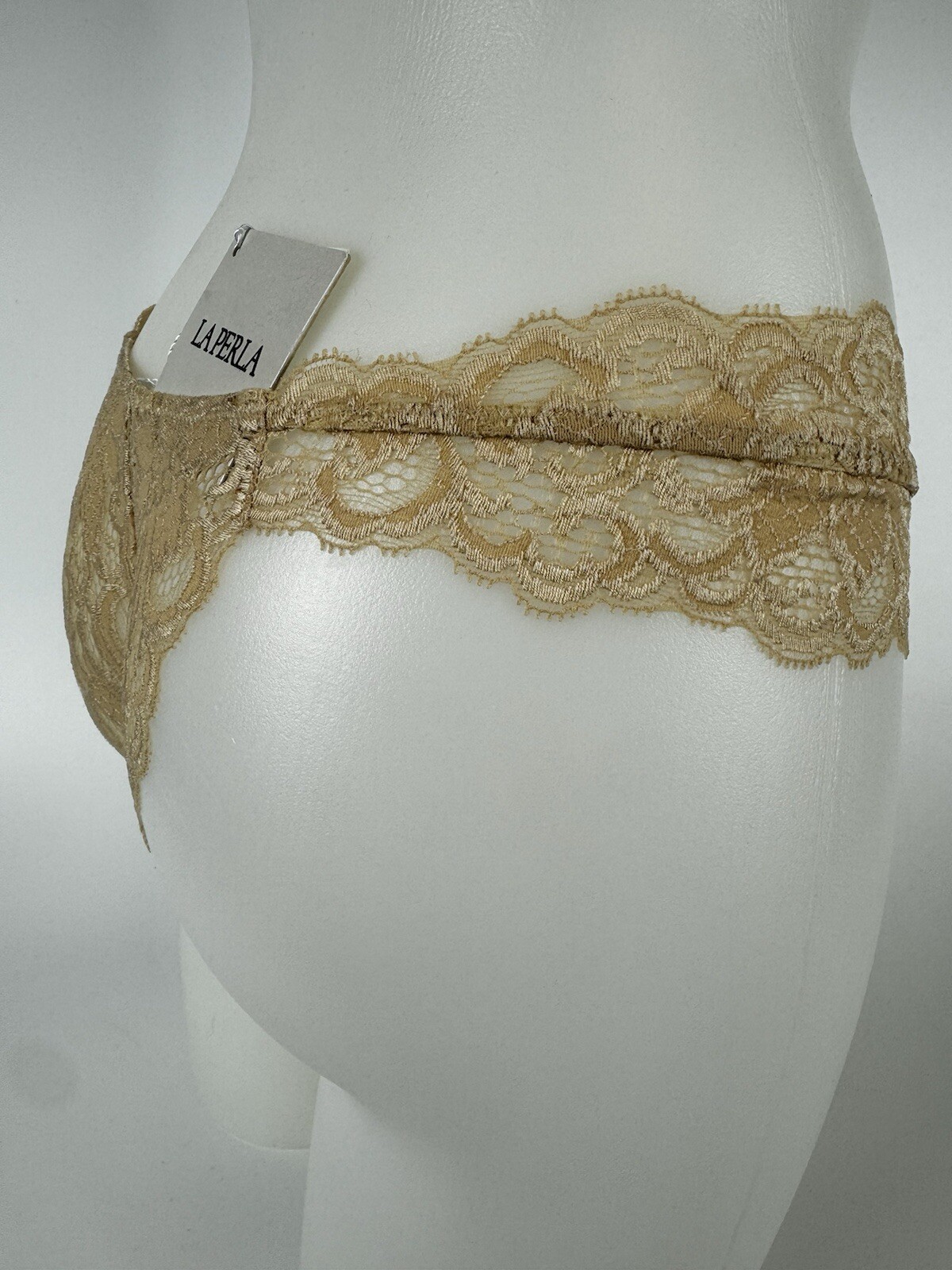 LA PERLA Dessous – Spitzen-Brazil-String in Gold – Luxus Lingerie
