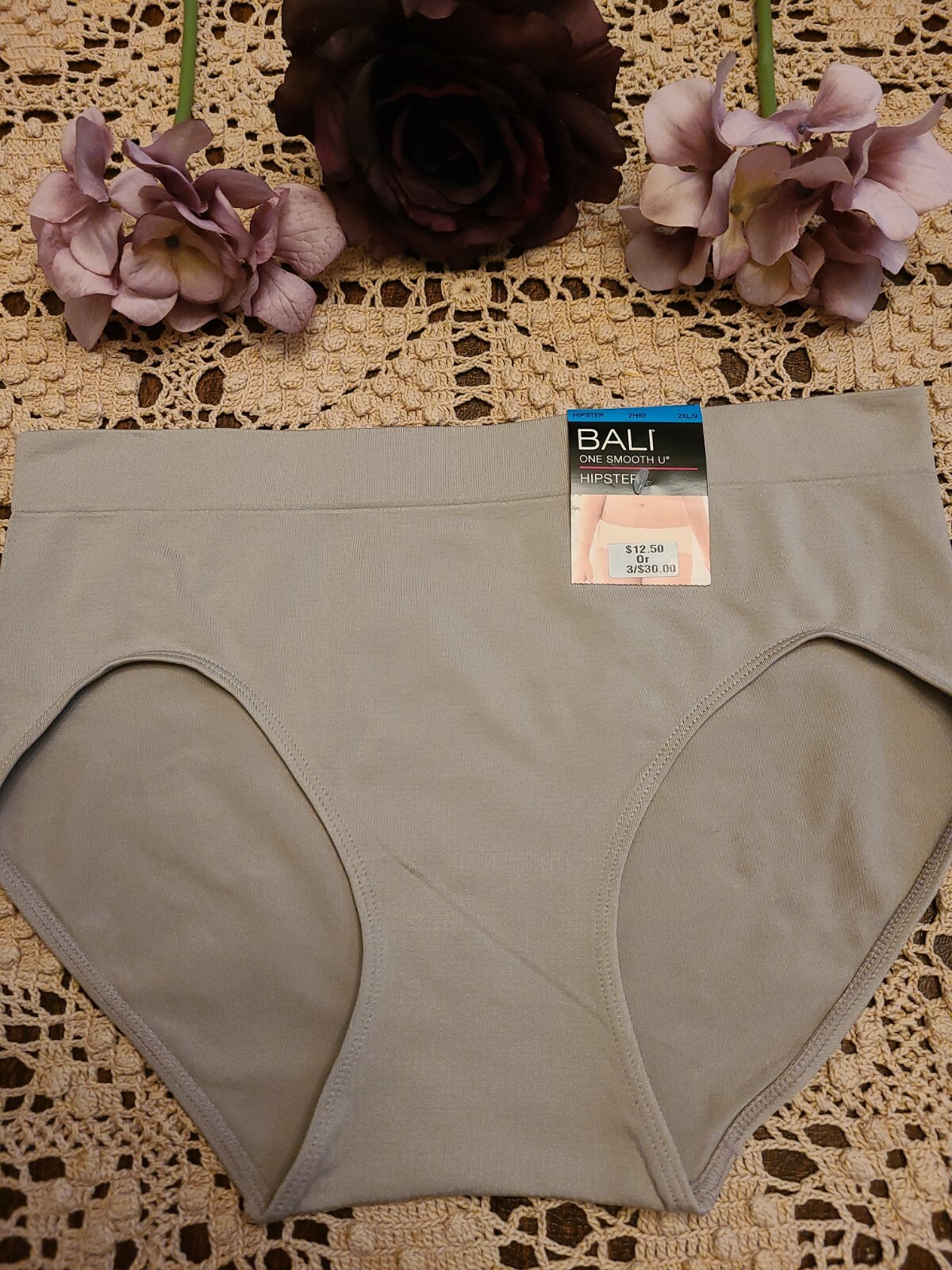 2XL/9 BALI INTIMATES ONE SMOOTH U All Around Hipster Panties 2H63 ~NWT