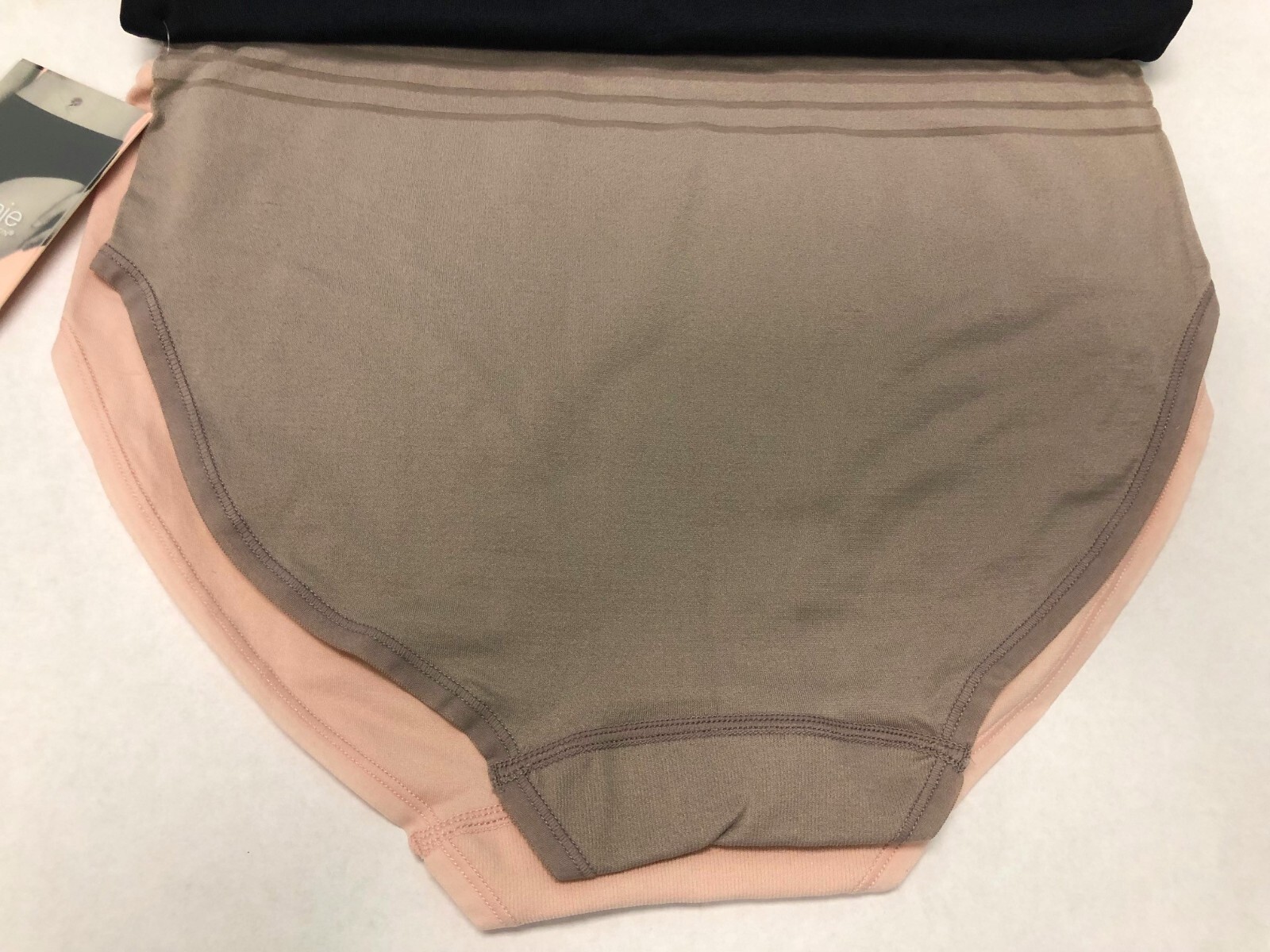 Yummie Brief Panties by Heather Thomson Seamless Stretch Comfortable Set of 3