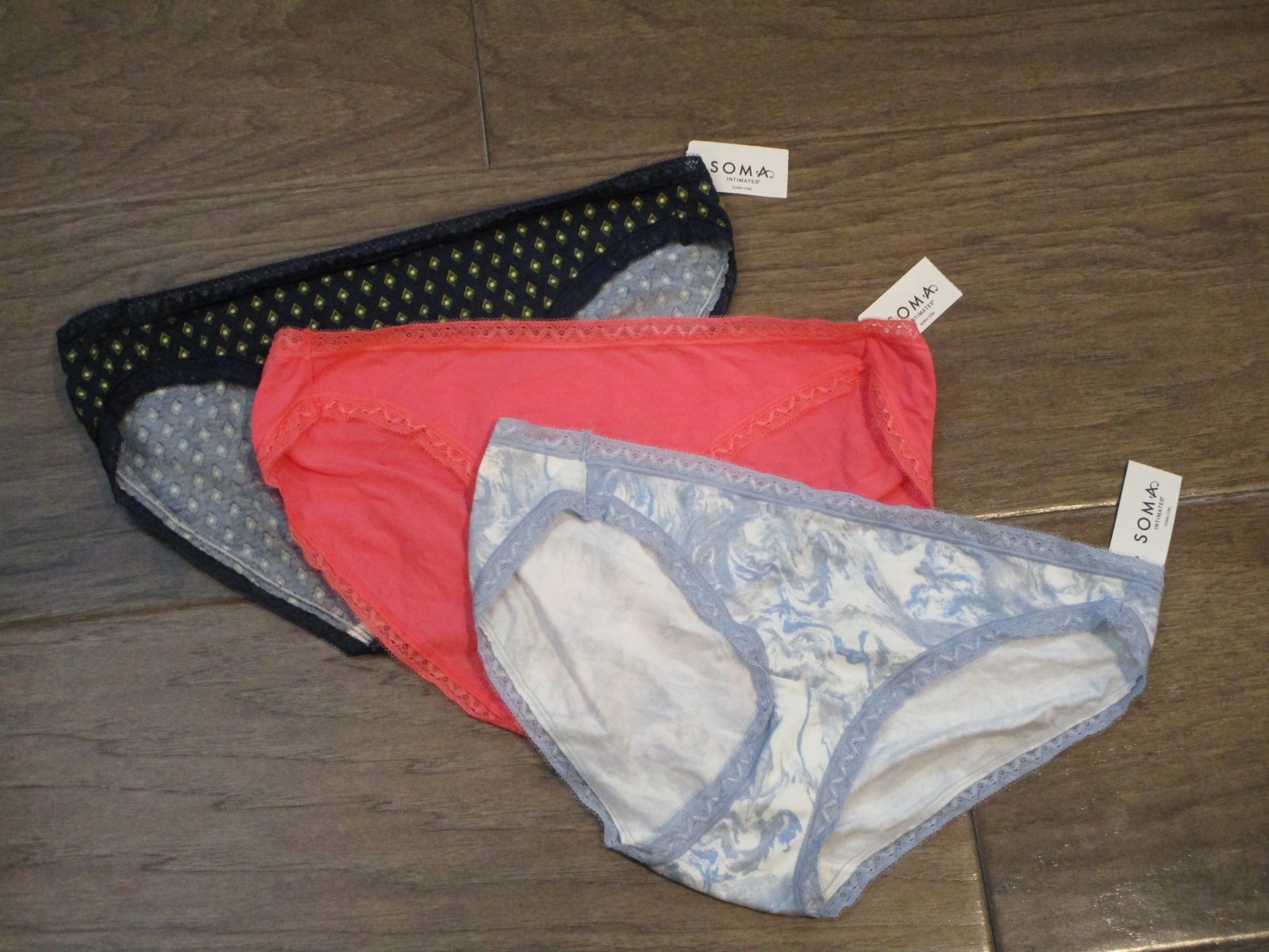 3-PACK SOMA COTTON MODAL BIKINI PANTIES IN MARBLE/CORAL/DIAMONDS SIZE LARGE