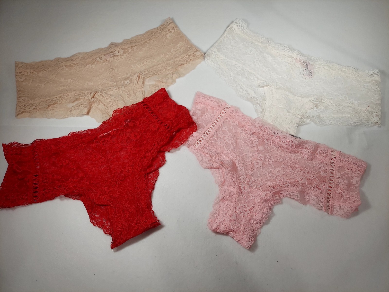 NWOT VICTORIA SECRET XXL Lot 4 LACE STRETCH CHEEKY PANTIES Red Pink Nude White