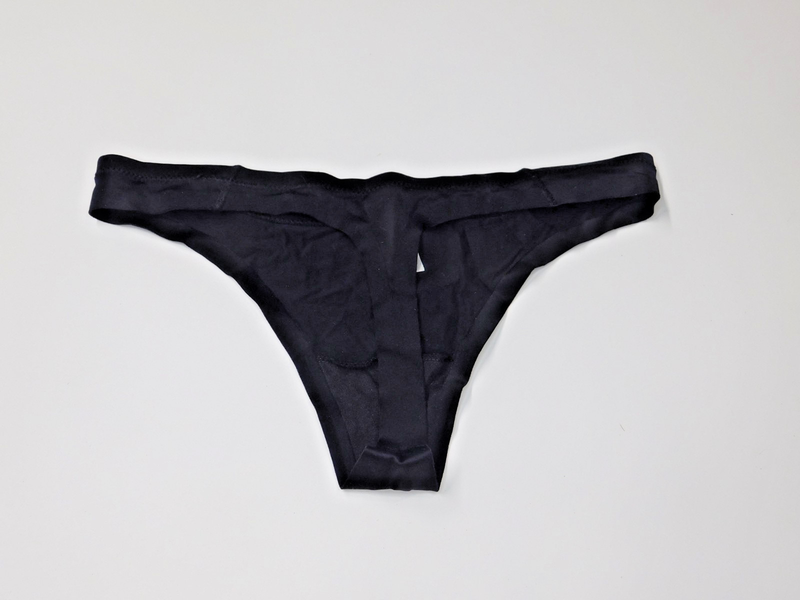 Maidenform Womens Small (5) Black Thong