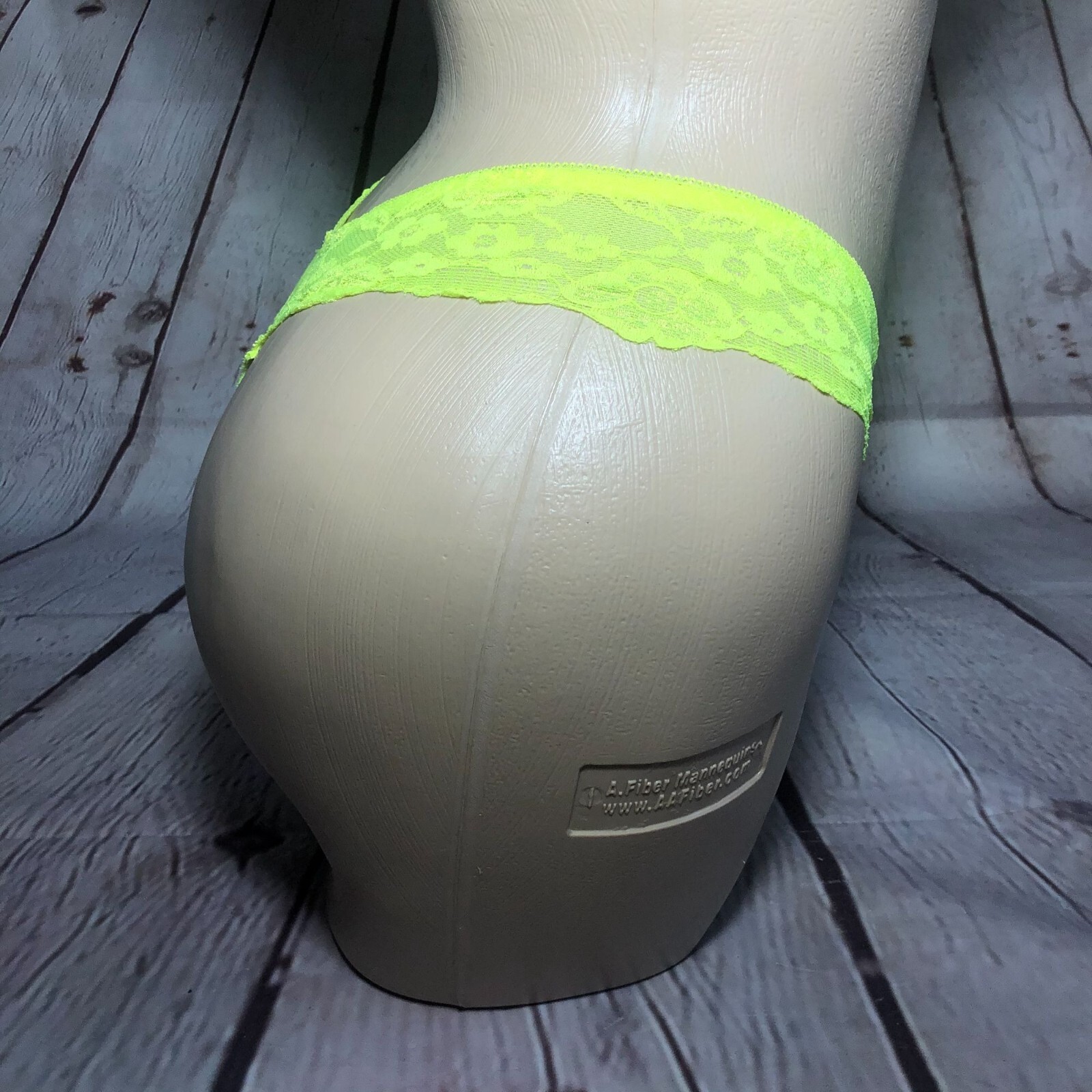 3 PAIR Lace thongs neon yllw, blue Medium