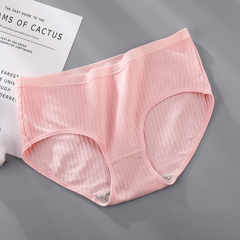 Women’s Plus Size Solid Color Cotton Antibacterial Mid-waist Seamless Panties
