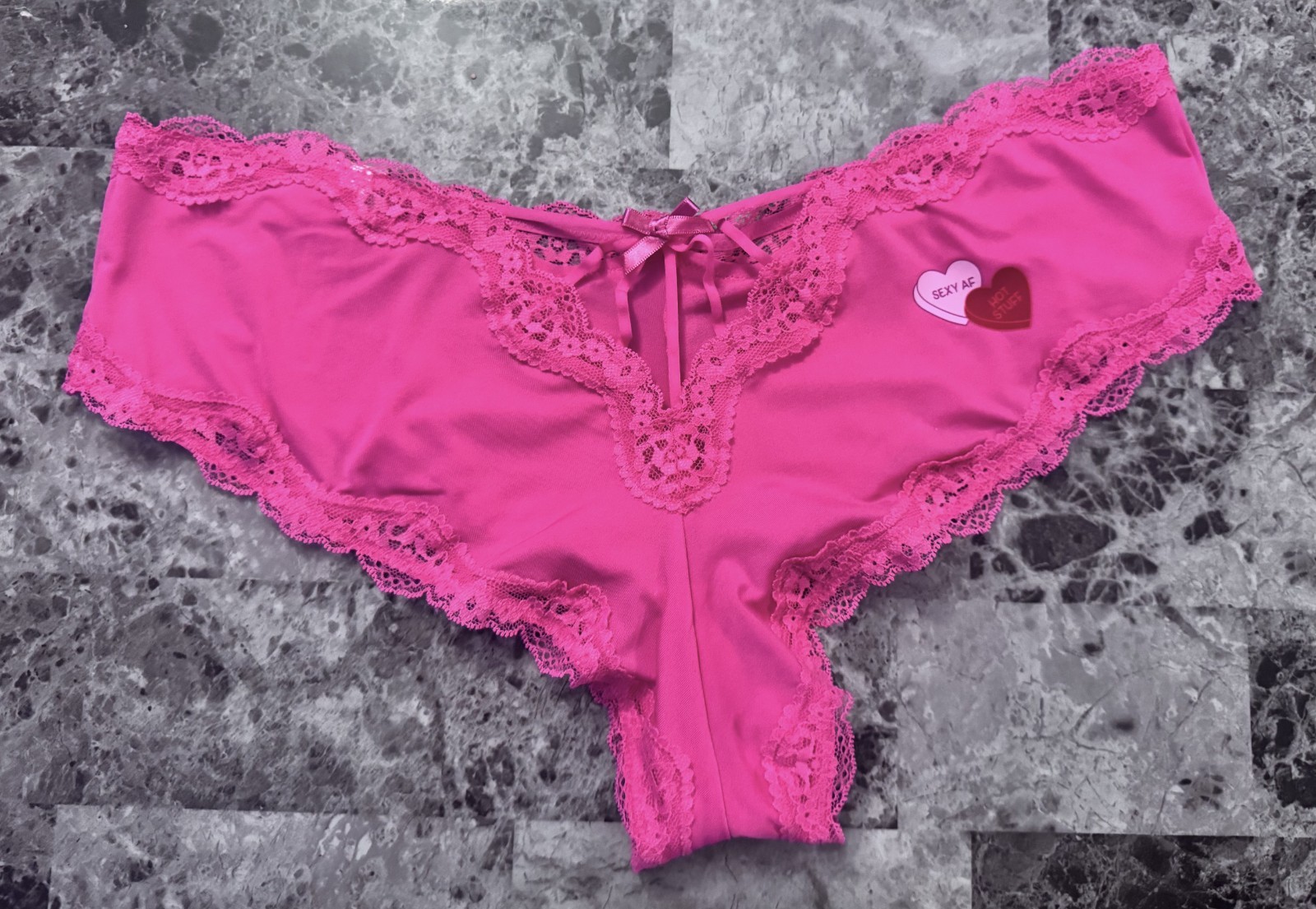 NWT CACIQUE LANE BRYANT 10/12 SMOOTH PINK VALENTINE HEART STRAPPY CHEEKY PANTIES