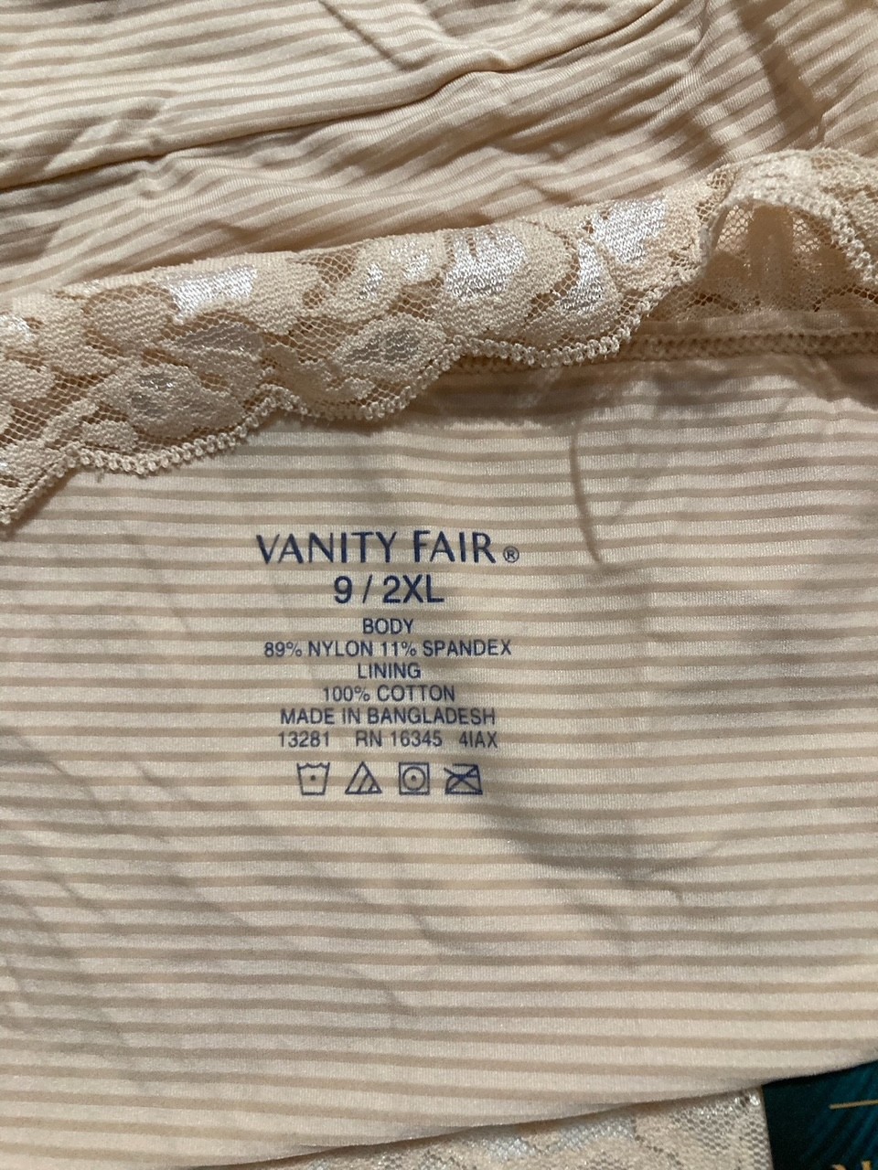 VANITY FAIR Flattering Lace Panties ROSE BEIGE 2XL