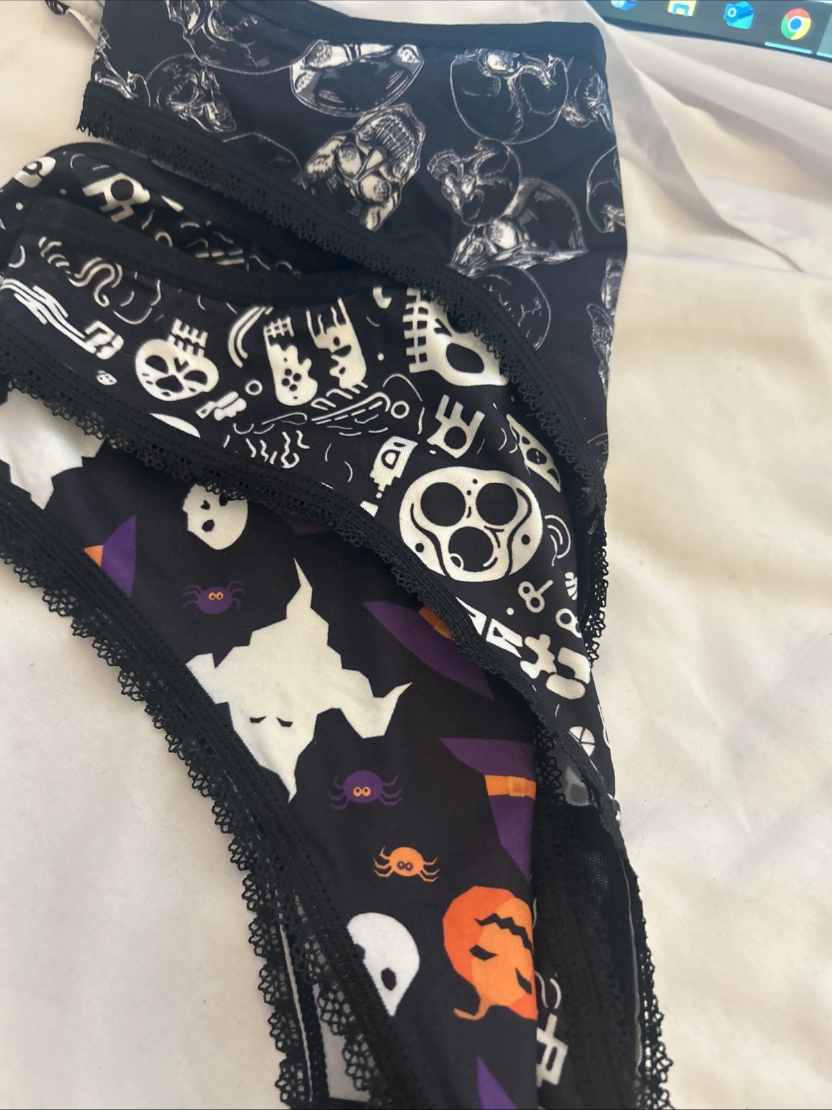Morvia 3pk lace trim Bikini Goth Skater Emo panties M Skulls Witch Halloween
