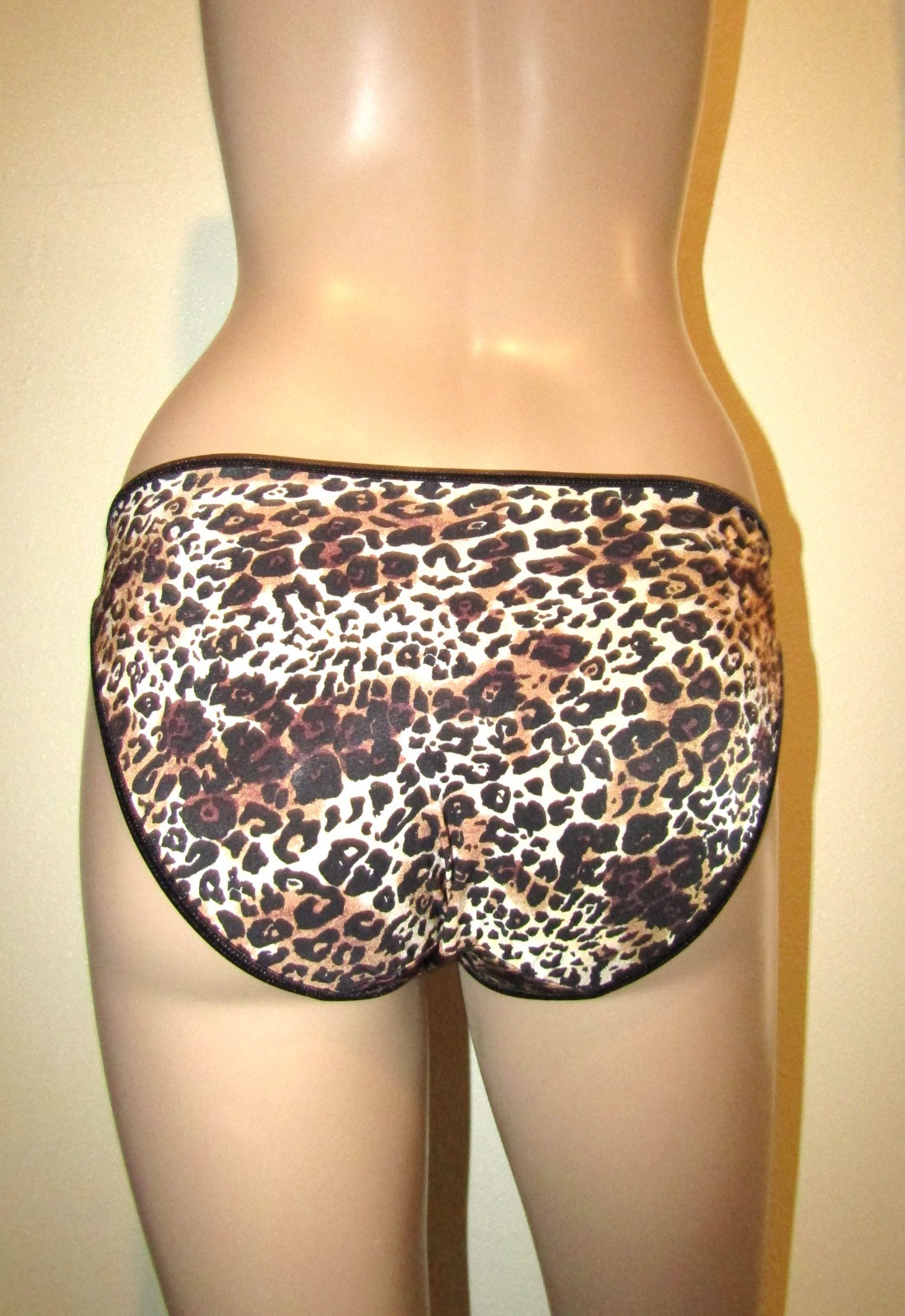 Panties Vanity Fair String Bikini Nylon Leopard Print 6 Medium Black Brown