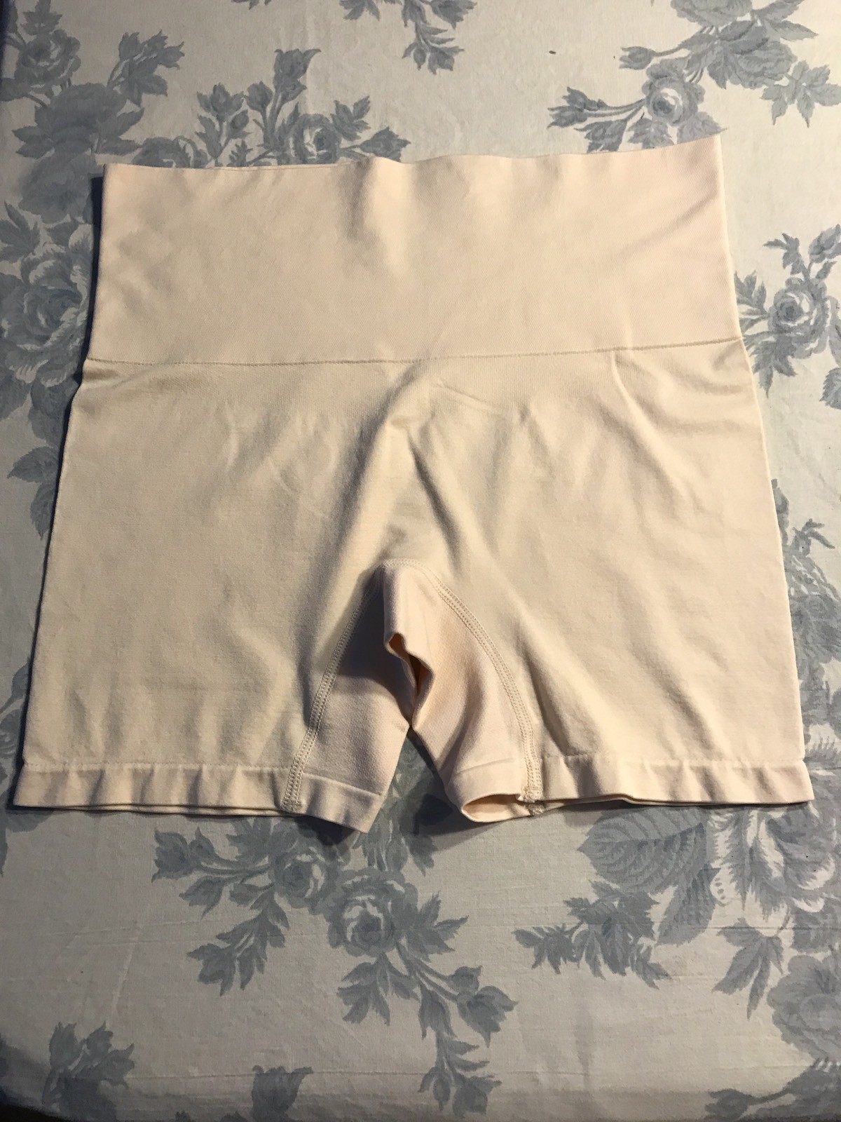 NWOT HSN Yummie Seamless H.Thomas Brief Boy Shorts – Nude – Panty Size – L/XL