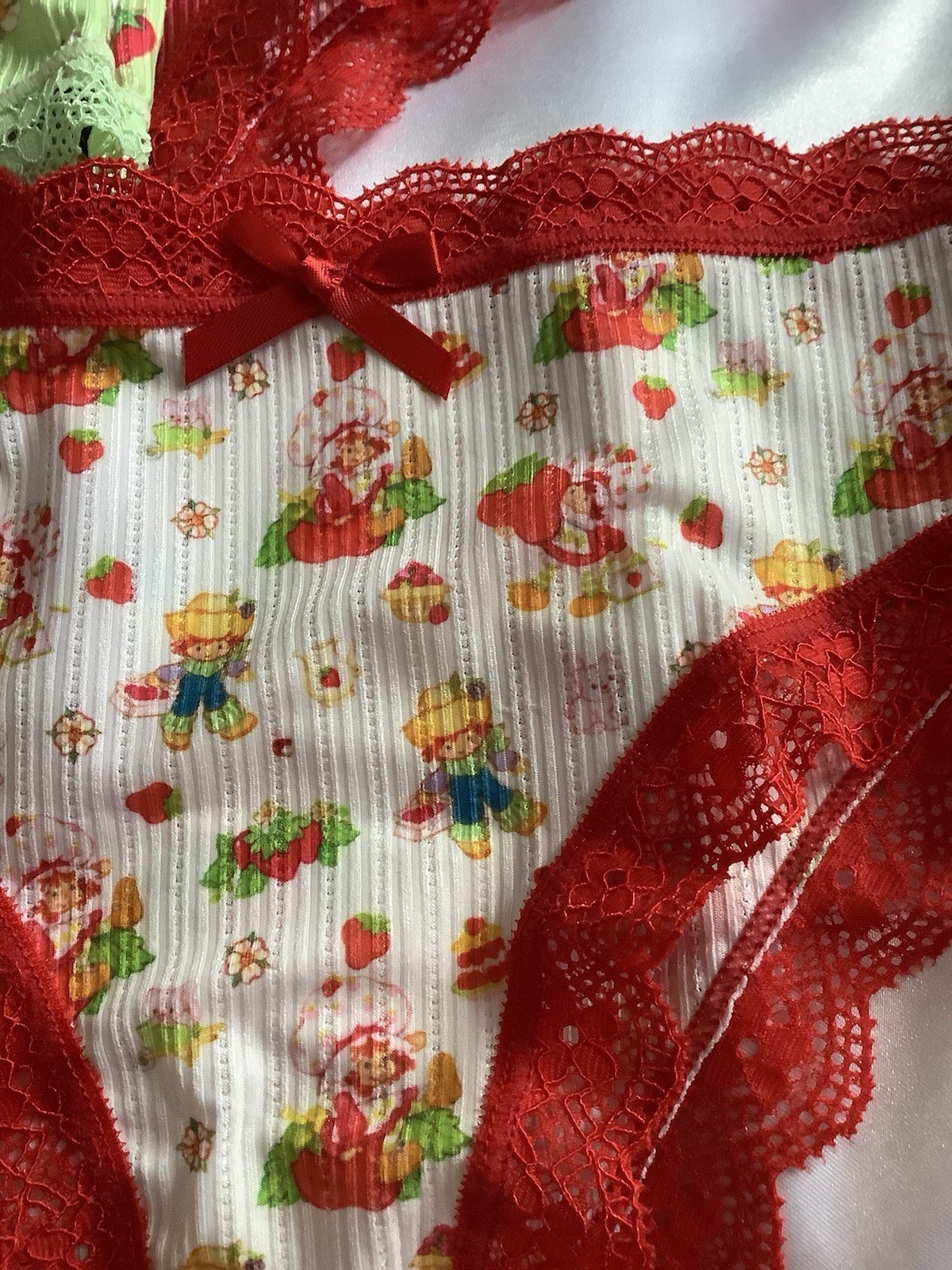 Women’s Teen Strawberry Shortcake Thong Kawaii Panties Cartoon Red 3pk. Large