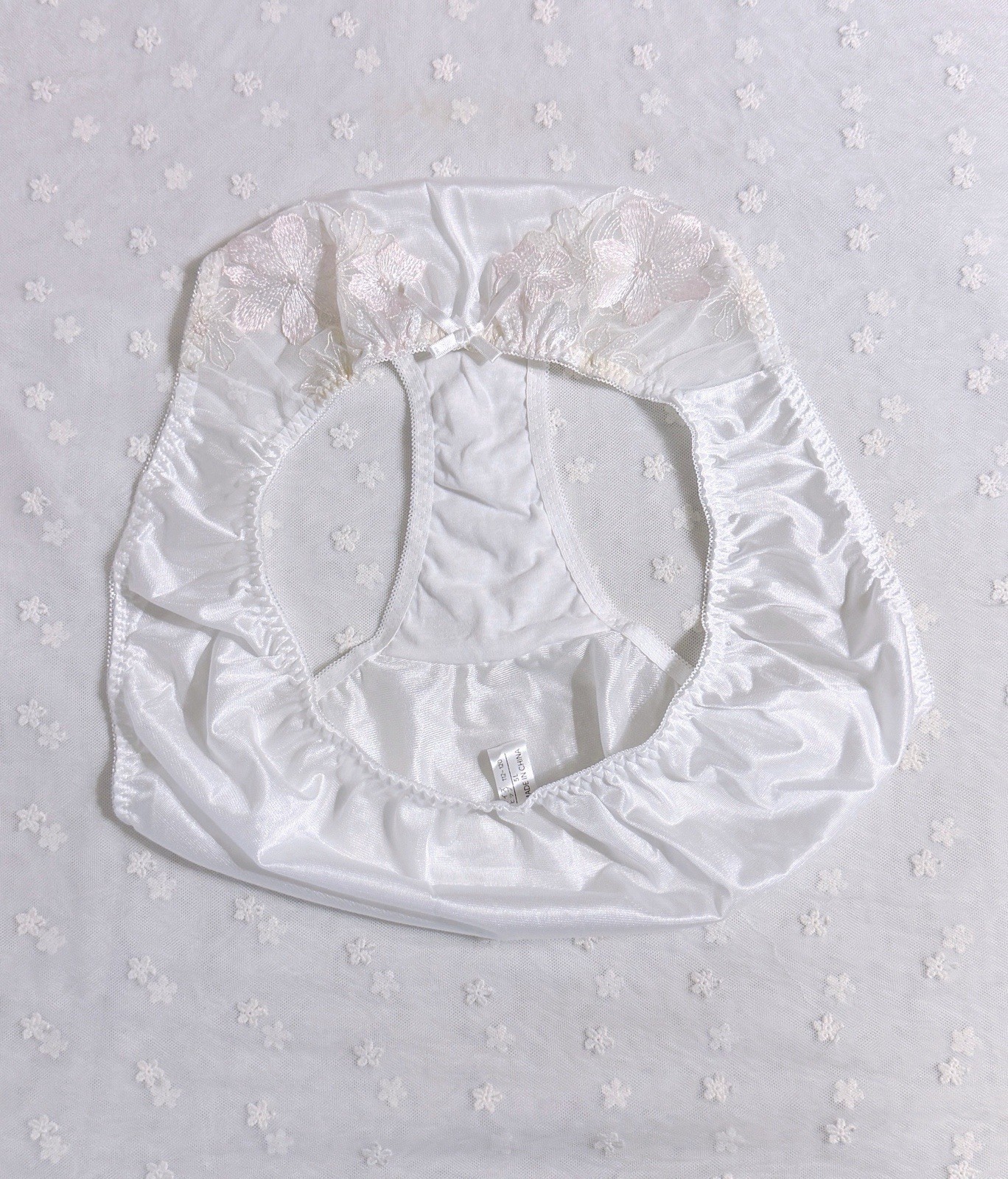 Plus US-XXL/JP-5L Japanese Classic Embroidery Glossy Smooth Tricot Nylon Panties