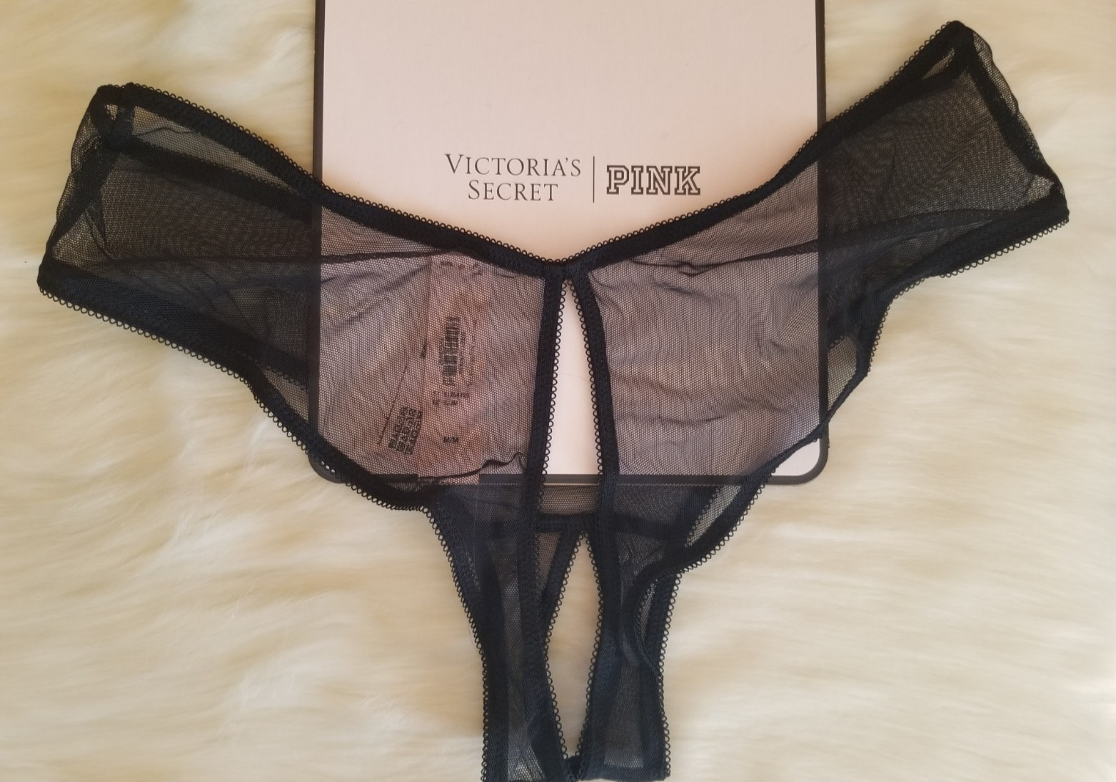 VICTORIA’S SECRET MESH HIGH LEG OPEN CHEEKY PANTY MEDIUM BLACK STRAWBERRY NWT