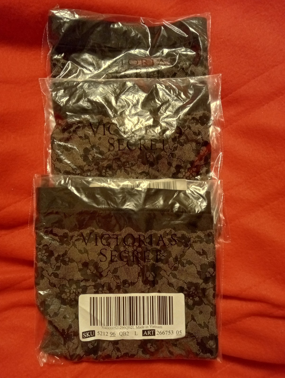 VICTORIA’S SECRET SEAMLESS HI LEG BRIEF LARGE BLACK FLORAL NIP