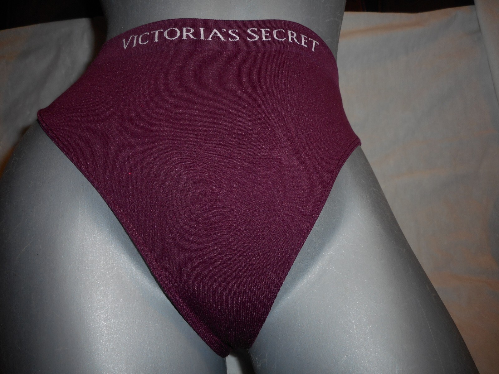 Victoria’s Secret Burgandy Thong String Panty MEDIUM