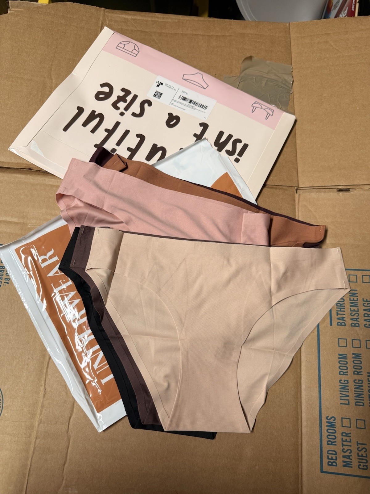 Women’s Solid Seamless Brief Panties 3-Pack, Size M Regular, Multicolor