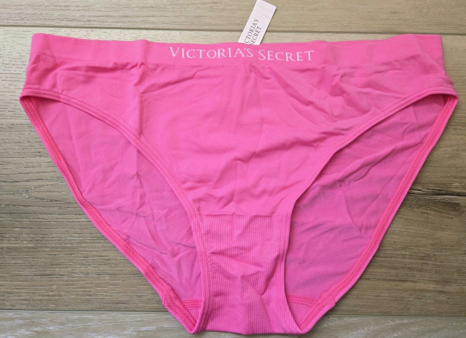 NWT Victoria’s Secret Pink Smooth Seamless Logo Waist Bikini Panties L