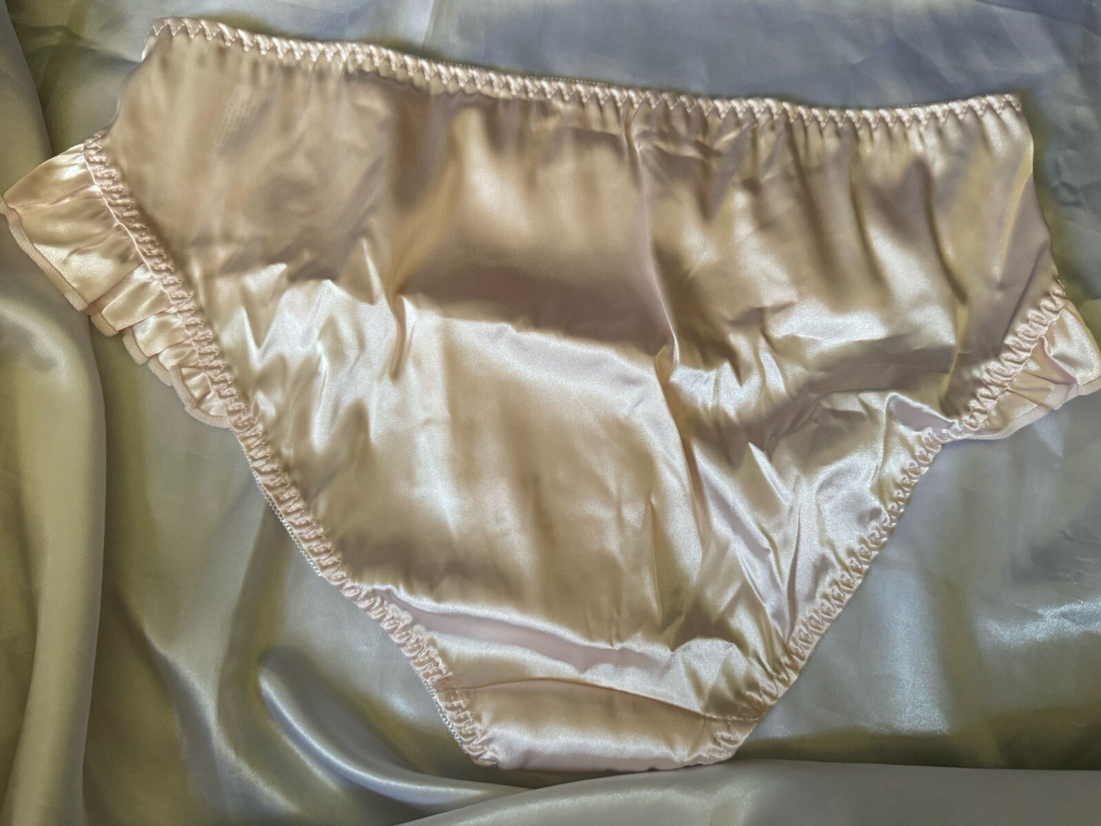 Light Baby Pink Shiny Satin Ruffle Hip Bikini Brief Panties White Lace Sz Med