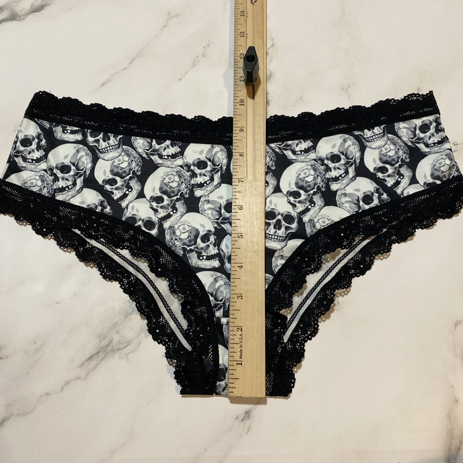 GOTH Skull Black White Lace Trim Boy-short Panties Polyester Stretchy XL NWOT
