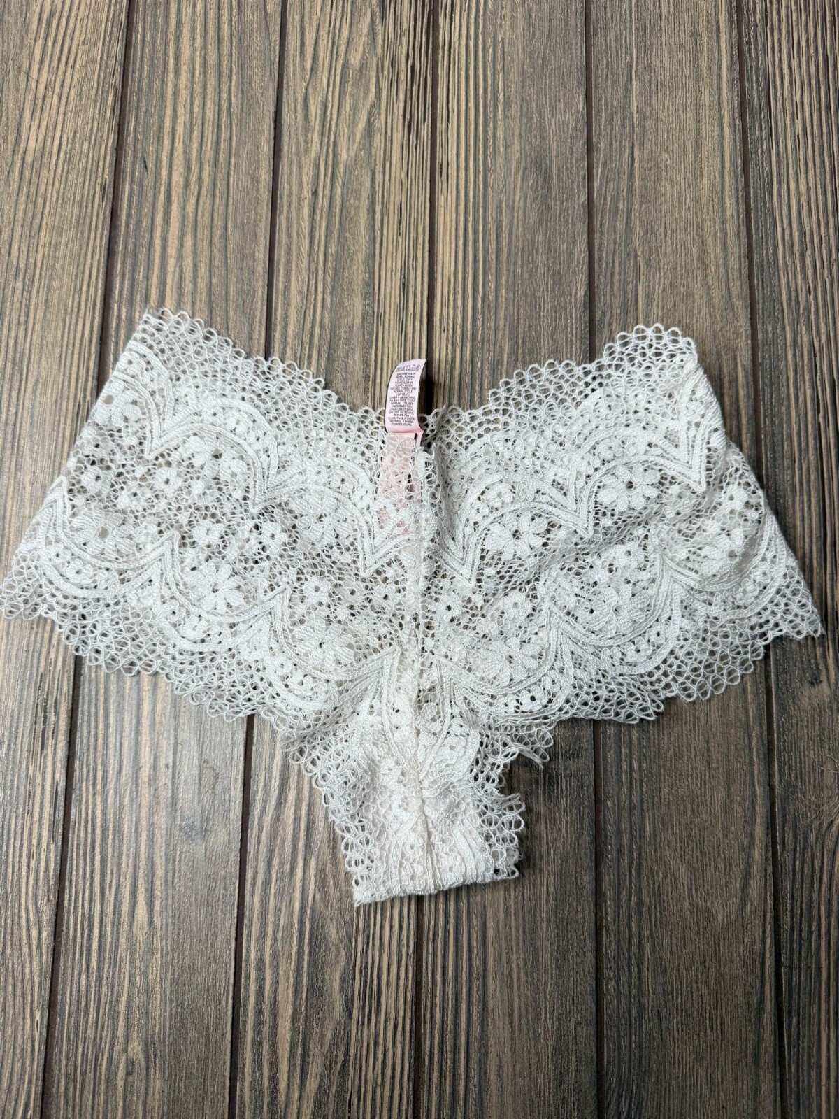 Victorias Secret White Lace Cheeky Panty Size Small Elegant Floral Design Rare