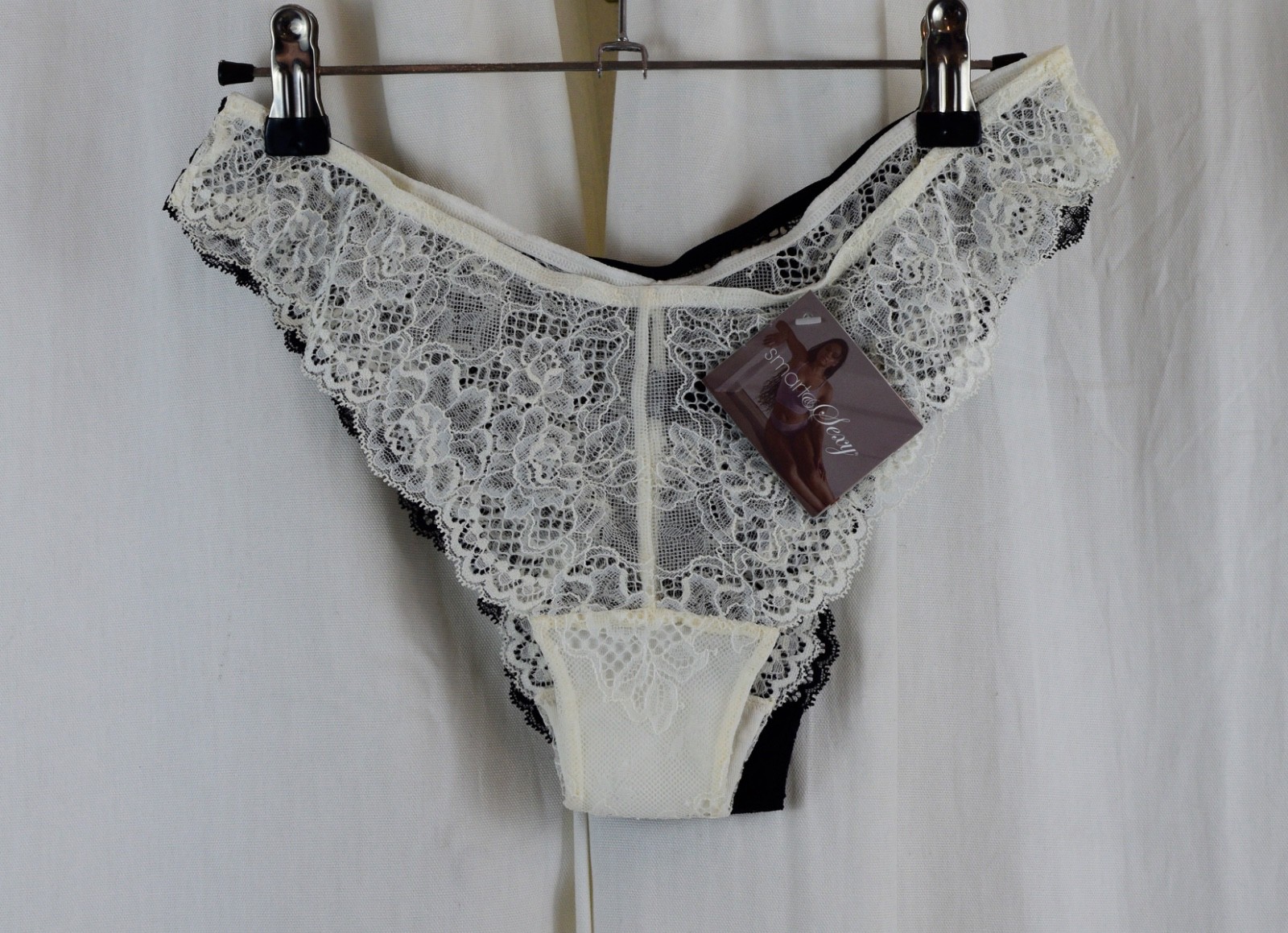 Smart & Sexy Womens 2 PACK Temptation Lace Cheeky Panty Cream/Black Size Small