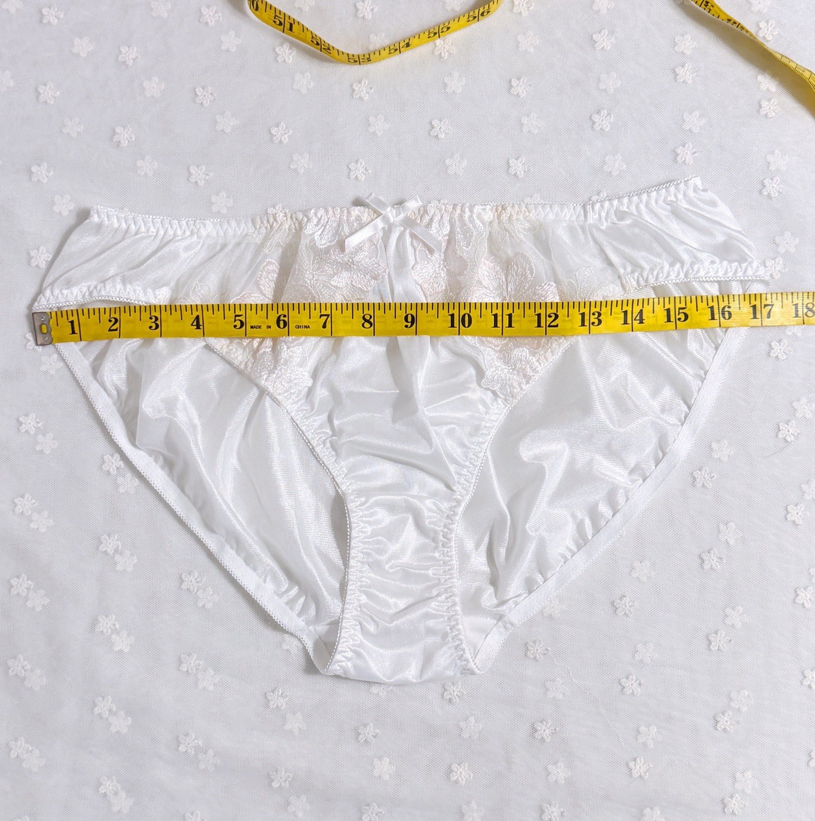 Plus US-XXL/JP-5L Japanese Classic Embroidery Glossy Smooth Tricot Nylon Panties