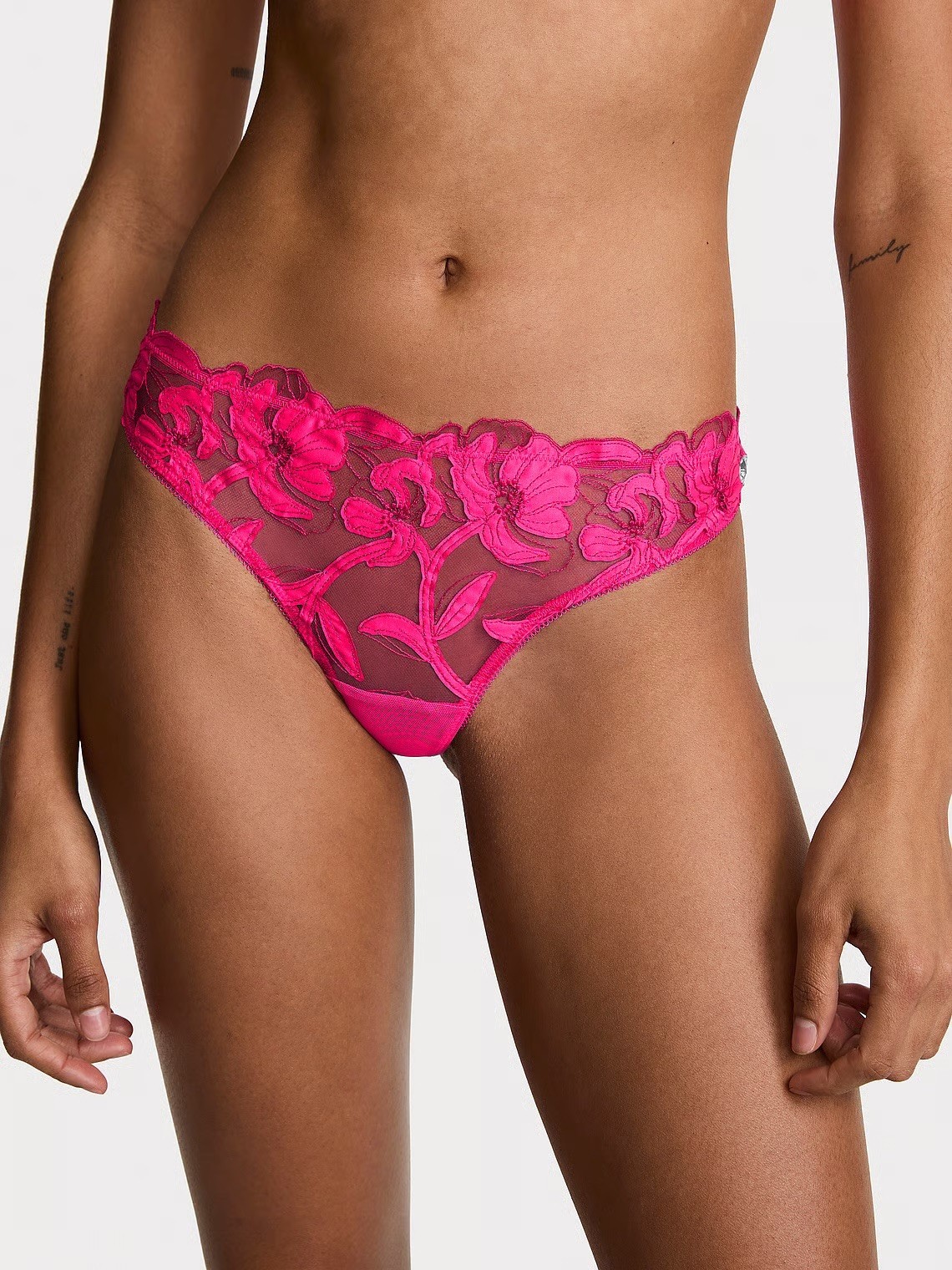 Victoria’s Secret Dream Angels Pop Floral Embroidery Thong Panty Haute Pink MED