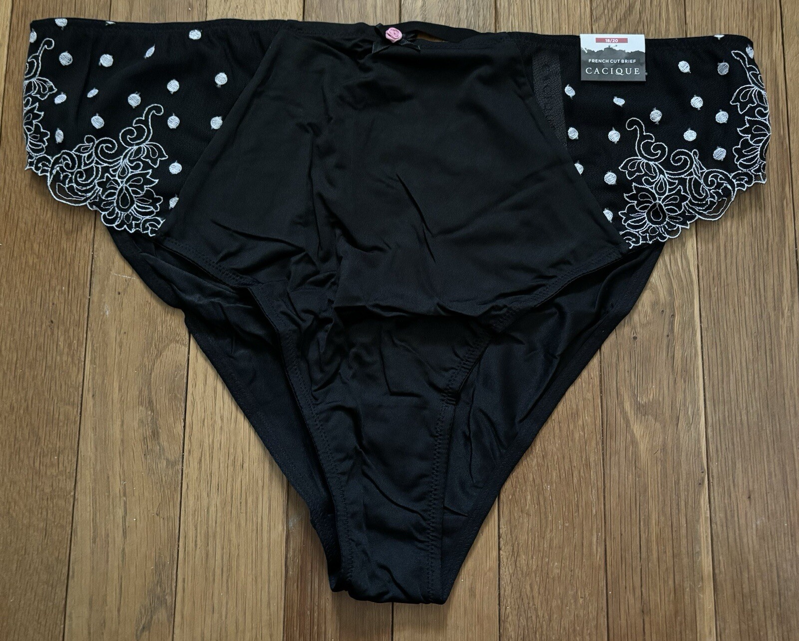 Plus Sz 18/20 Lane Bryant Cacique French Cut Brief Panty Black White Embroidered