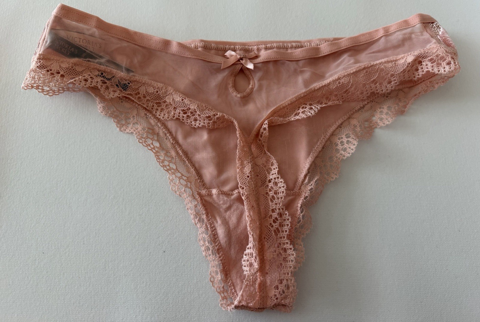 new nwt Victoria’s Secret Very sexy lace mesh sequin panty thong medium Leopard
