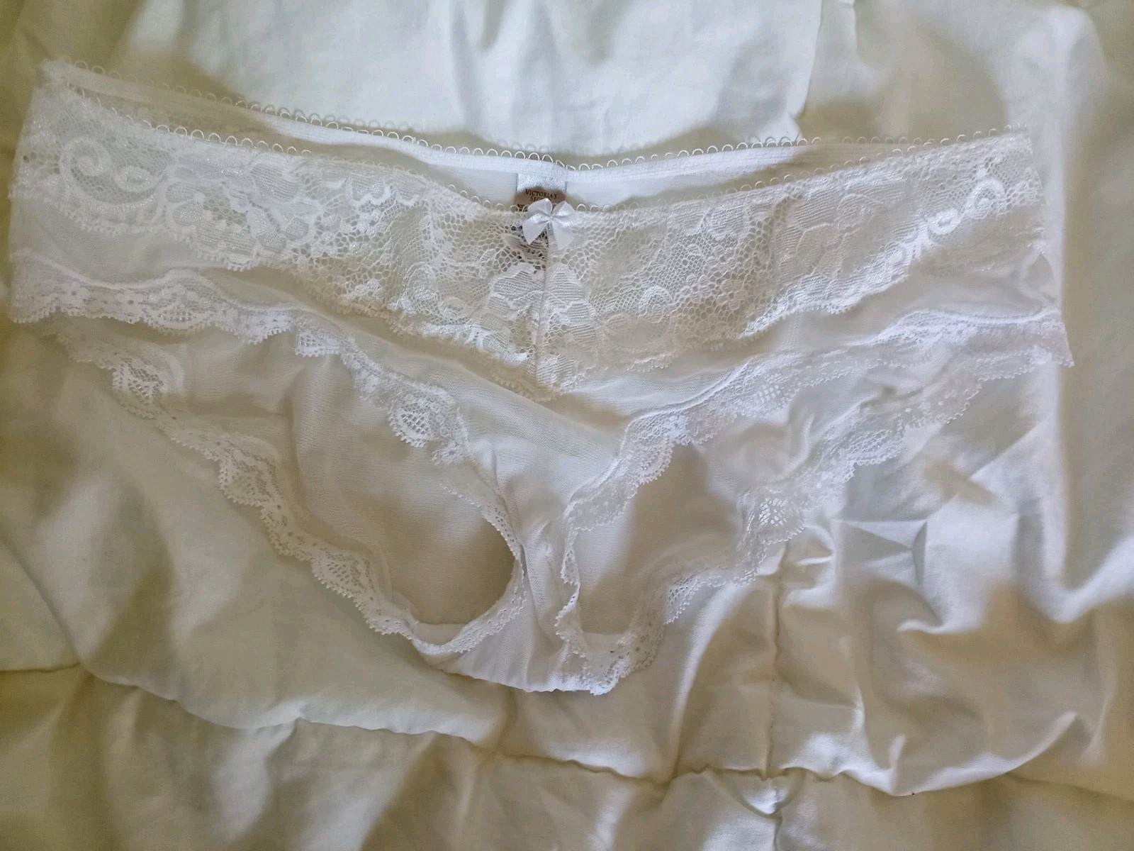 Victoria’s Secret Dream Angels Lo Rise Sheer White Lace Bikini Panties S 28-30
