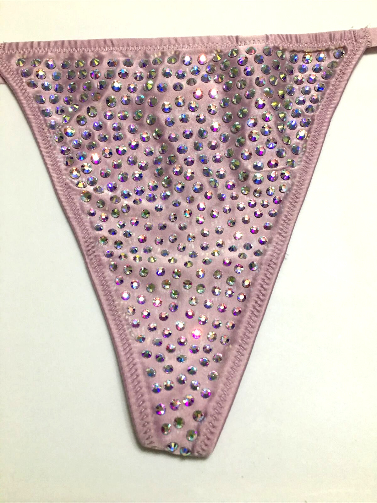 Victorias Secret Very Sexy Sparkly Lilac V-String Thong Panty Size M Rhinestones