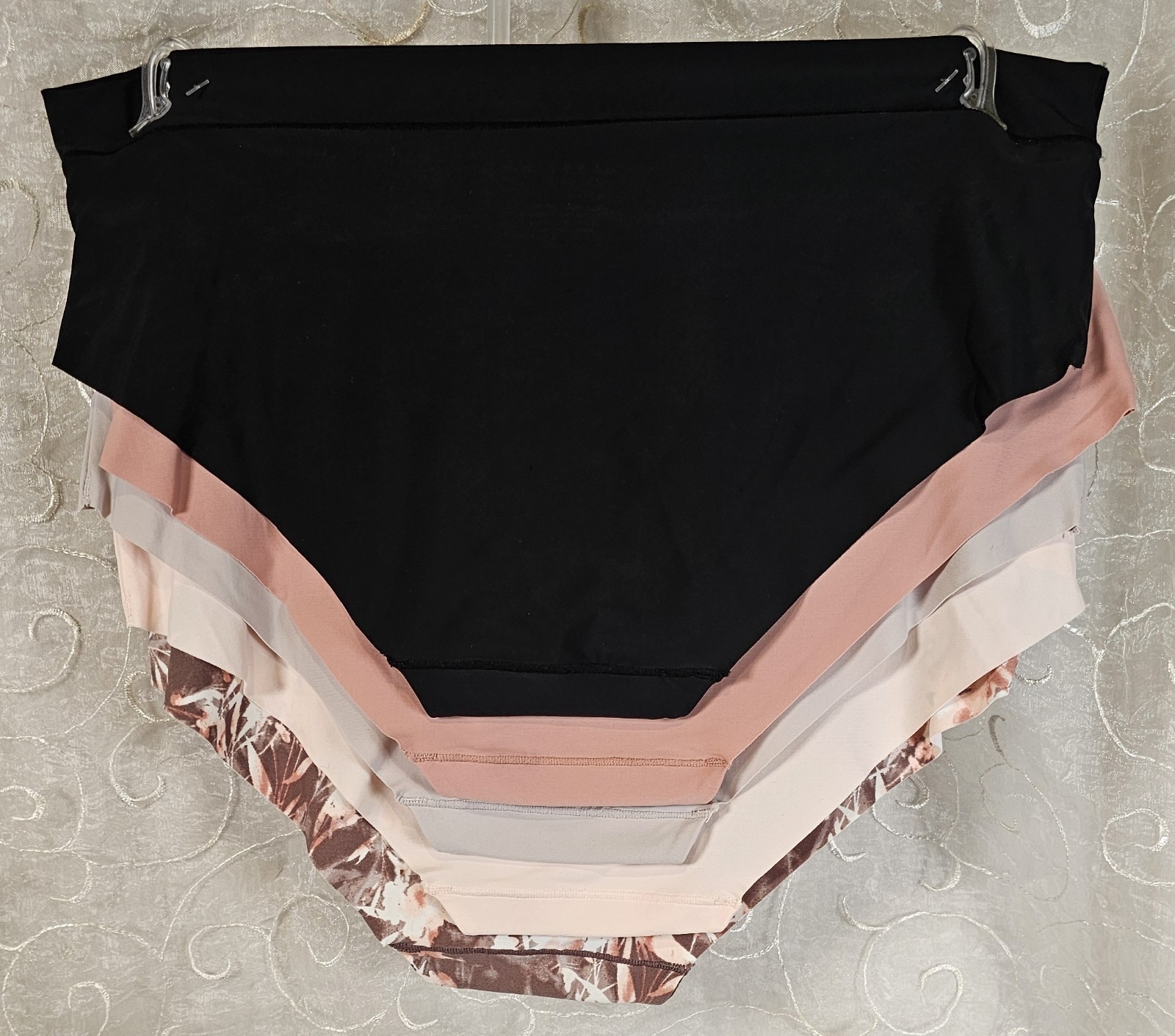 Danskin 5 No Show Panties S Laser Cut Floral, Solid, Black, Pink More SHIPS FREE