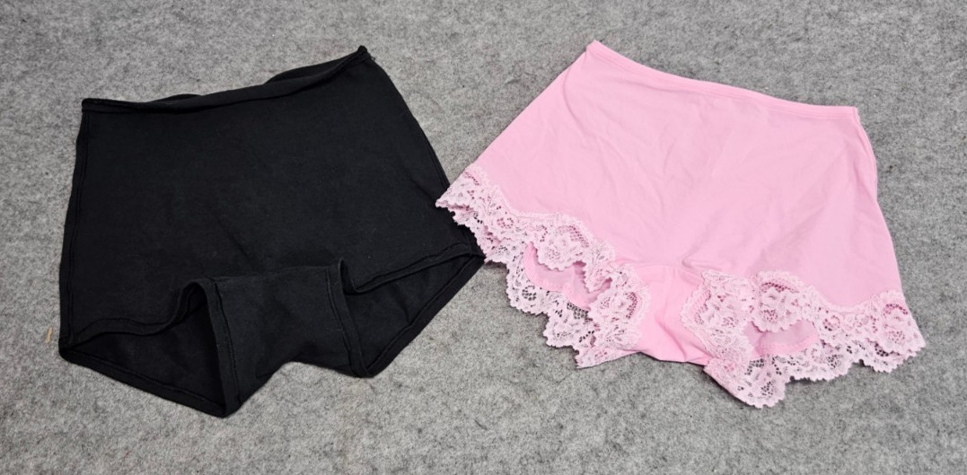 Skims lot of 2 underwear/panties black pink women size XXS NEW