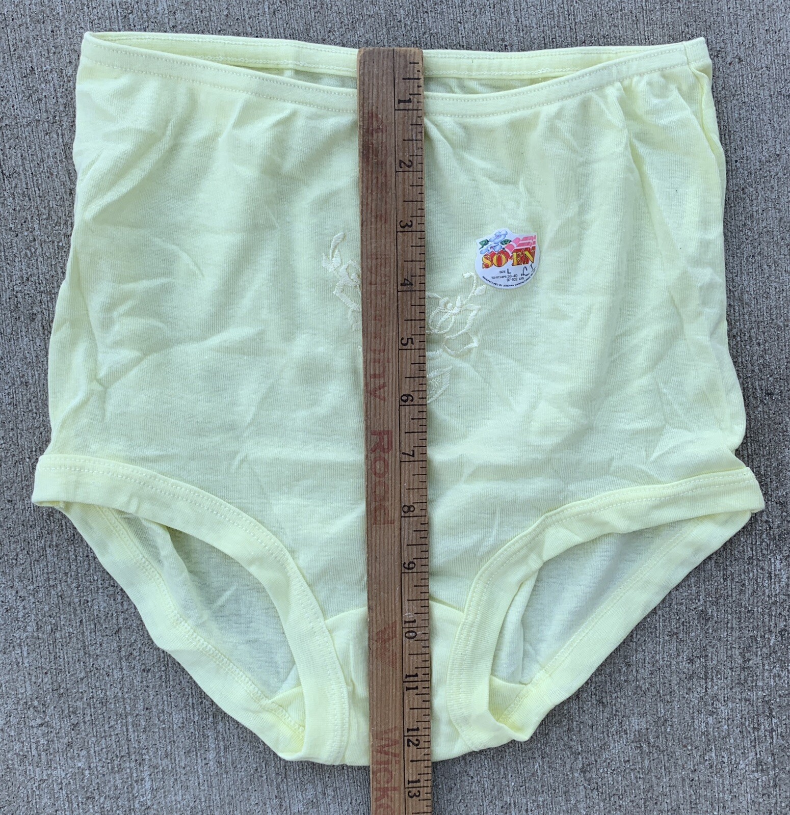 Floral Embroidered Panties Briefs pastel pale yellow So-en Size L
