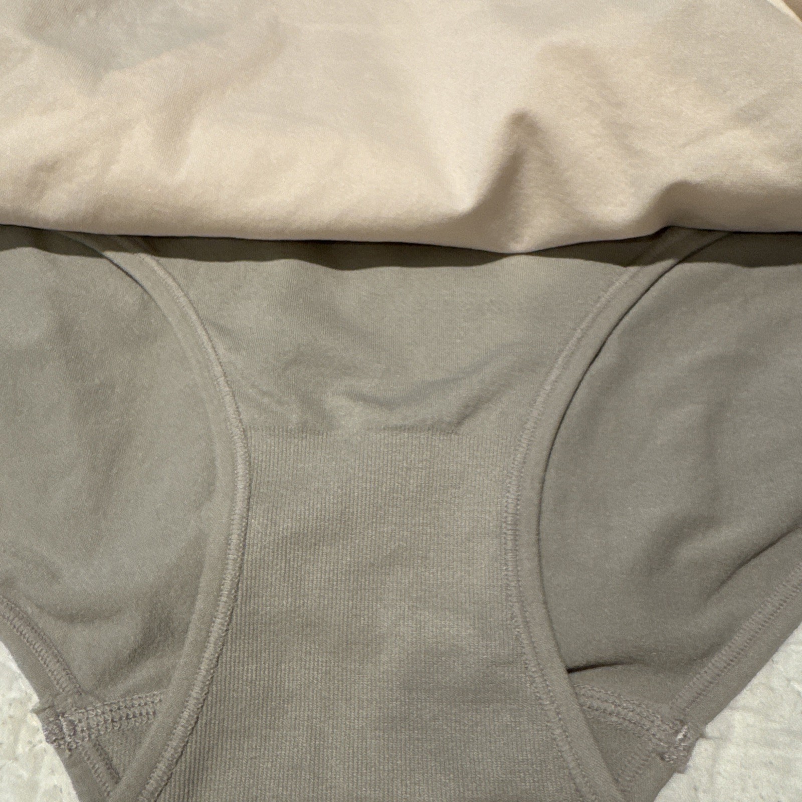 NWT Yummie Heather Thomson 5 Pack Seamless Briefs Panties Nylon Size Medium